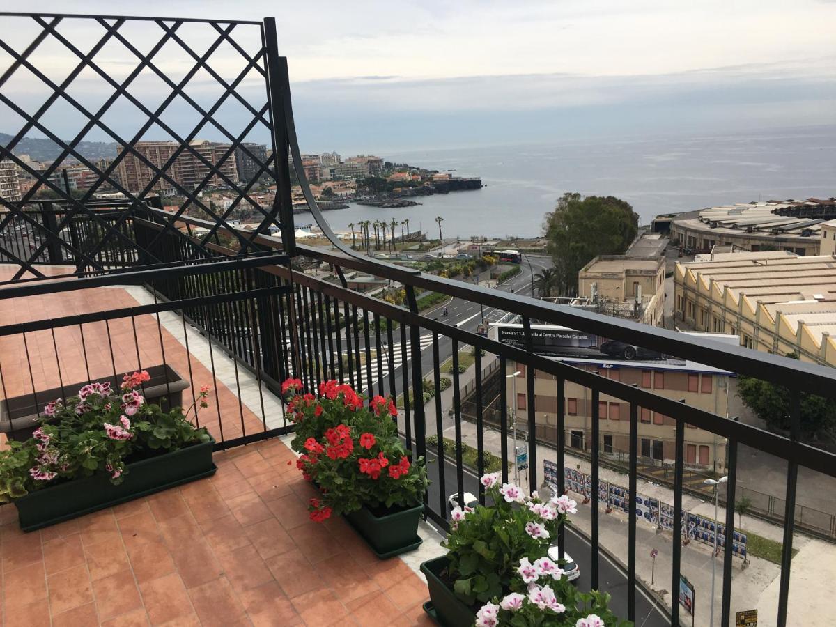 Europa Guest House Катания Екстериор снимка