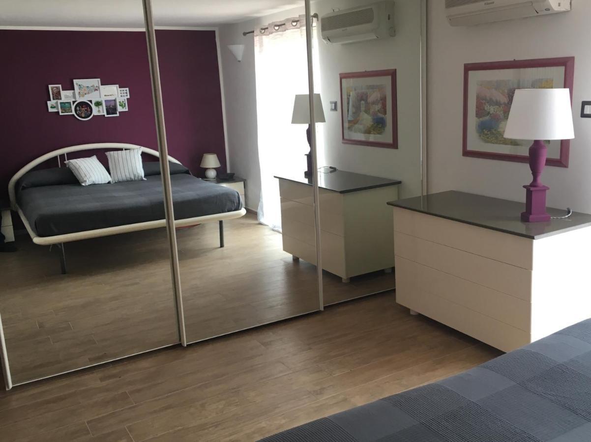 Europa Guest House Катания Екстериор снимка